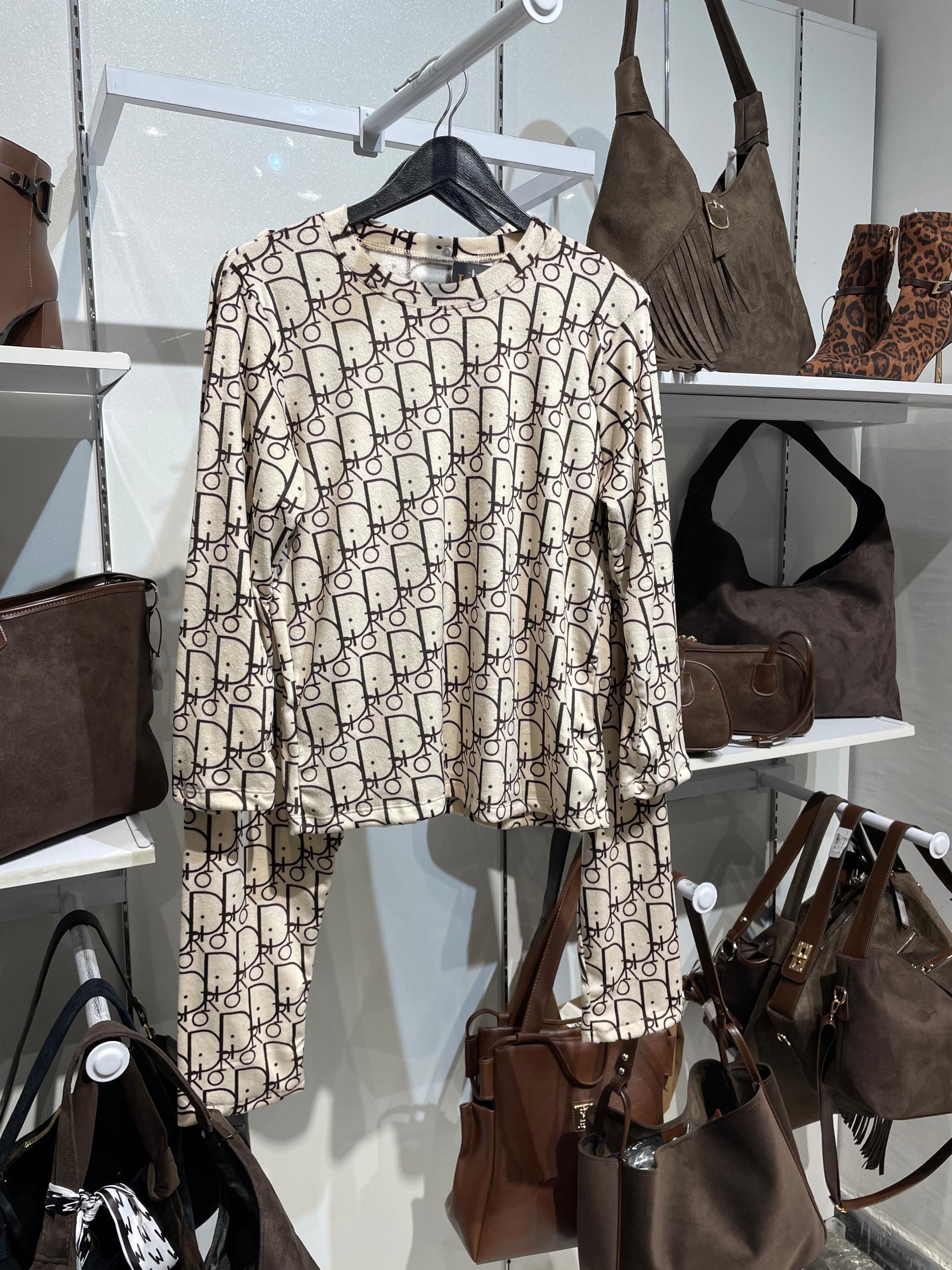 4cf9953c-7351-4732-96bc-ab68403de29f